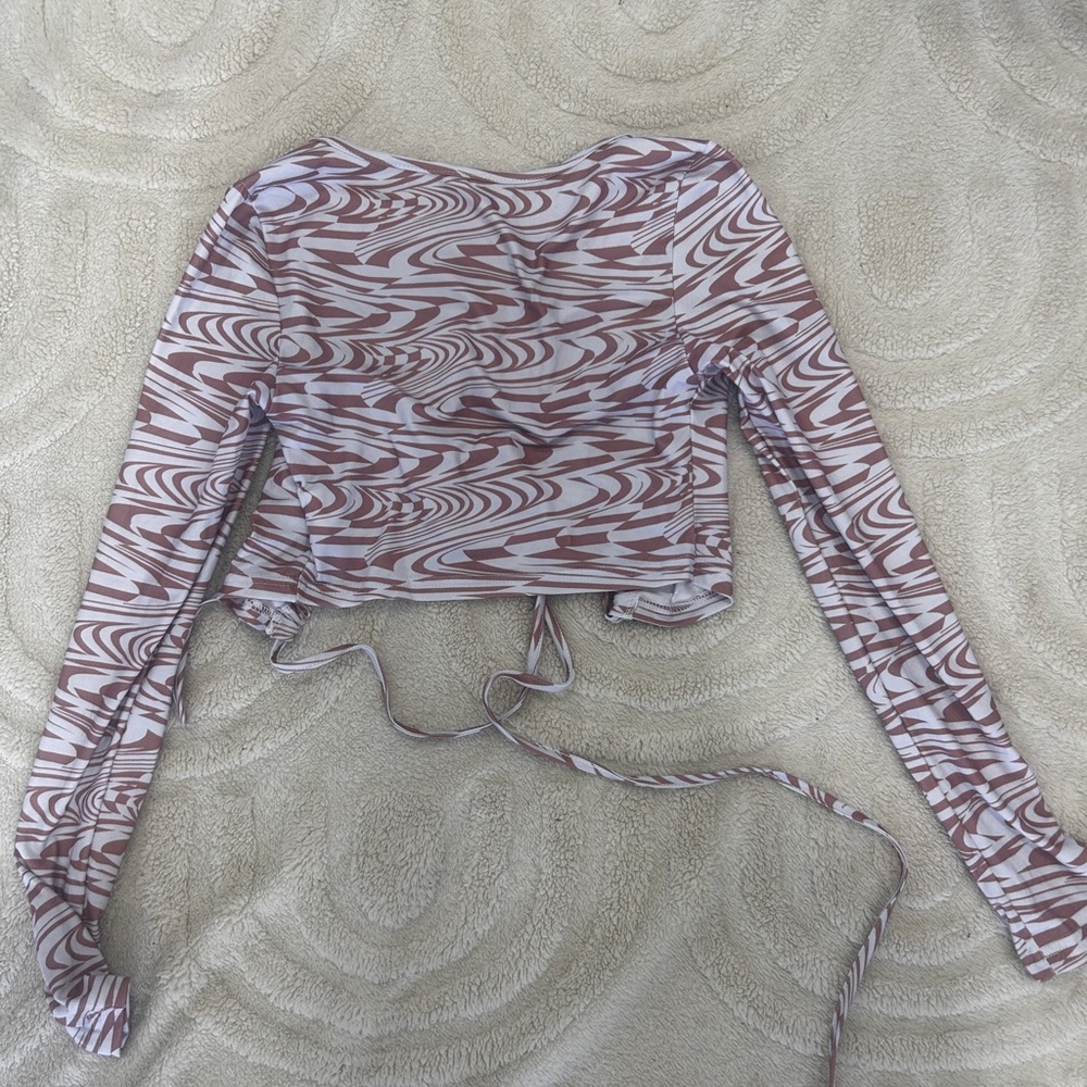 SHEIN XS Pink Zebra Long Sleeve Crop Shirt
